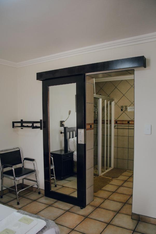 Towers Lodge Boksburg Luaran gambar