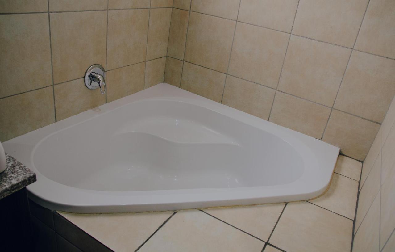 Towers Lodge Boksburg Luaran gambar